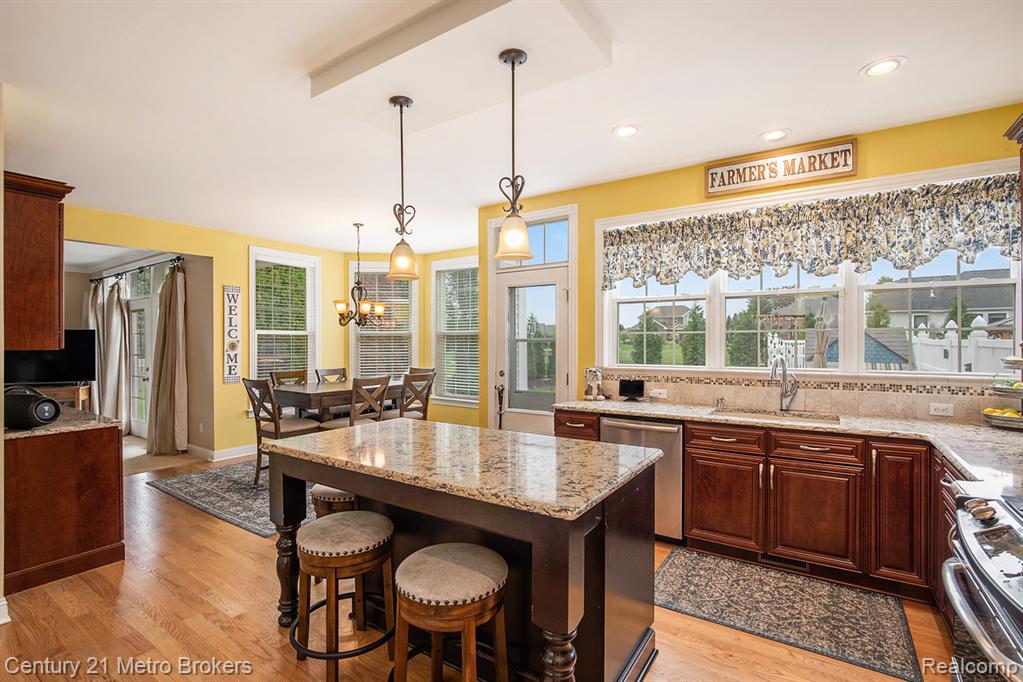 9024 Woodridge Drive, Davison, MI 48423 — Photo 11