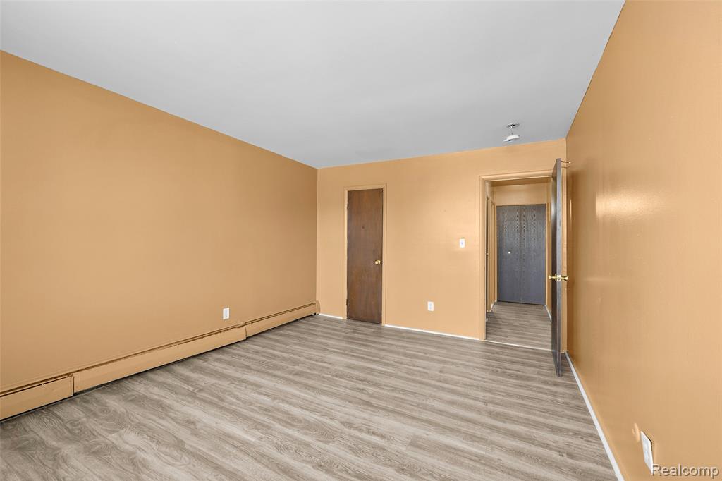 6015 Southfield, Detroit, MI 48228 — Photo 15