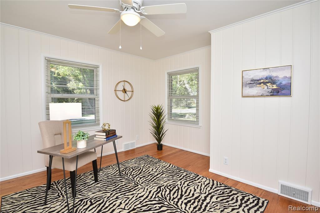 18146 Riverside Drive, Beverly Hills, MI 48025 — Photo 15