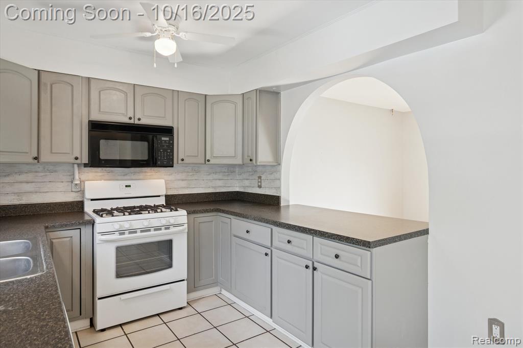 1815 Heatherridge Street, Ypsilanti, MI 48198 — Photo 14