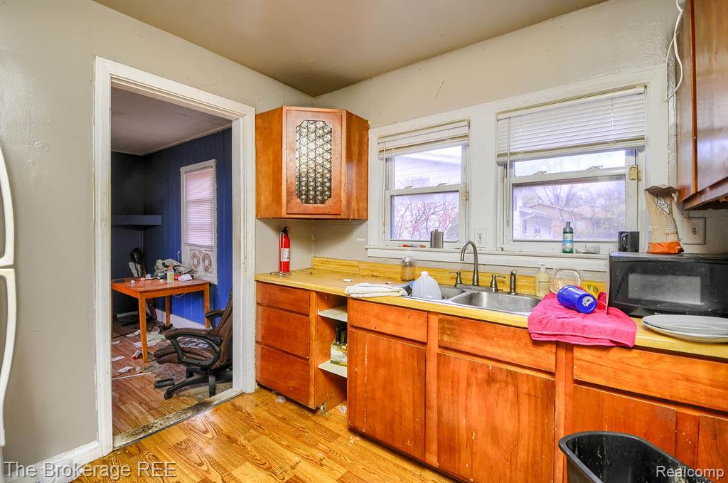 6131 E ATHERTON Road, Burton, MI 48519 — Photo 5