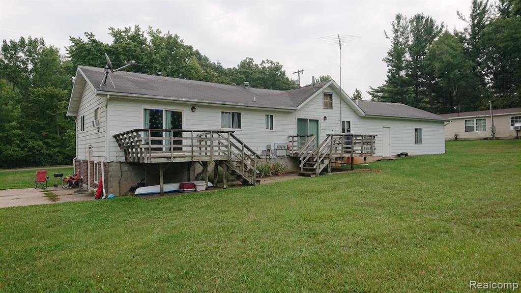 835 N Littlefield Road, Weidman, MI 48893