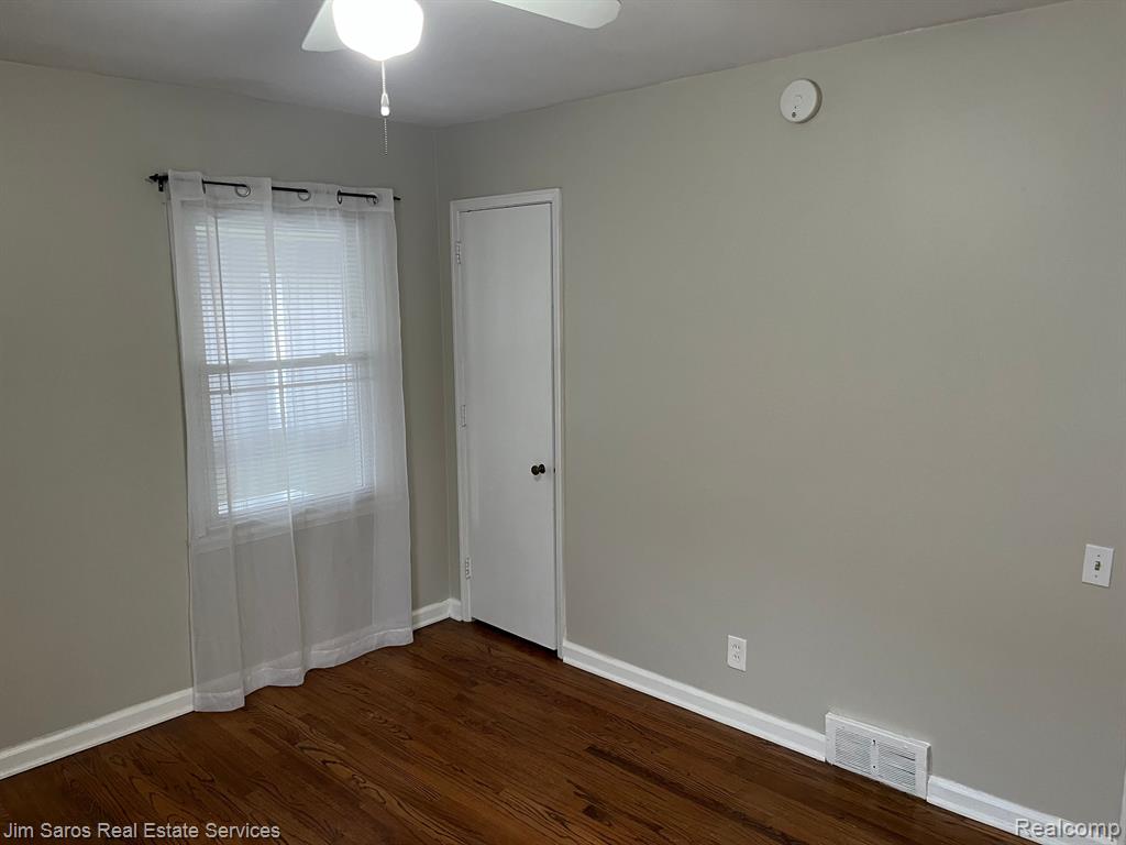 774 NEFF Road, Grosse Pointe, MI 48230 — Photo 12