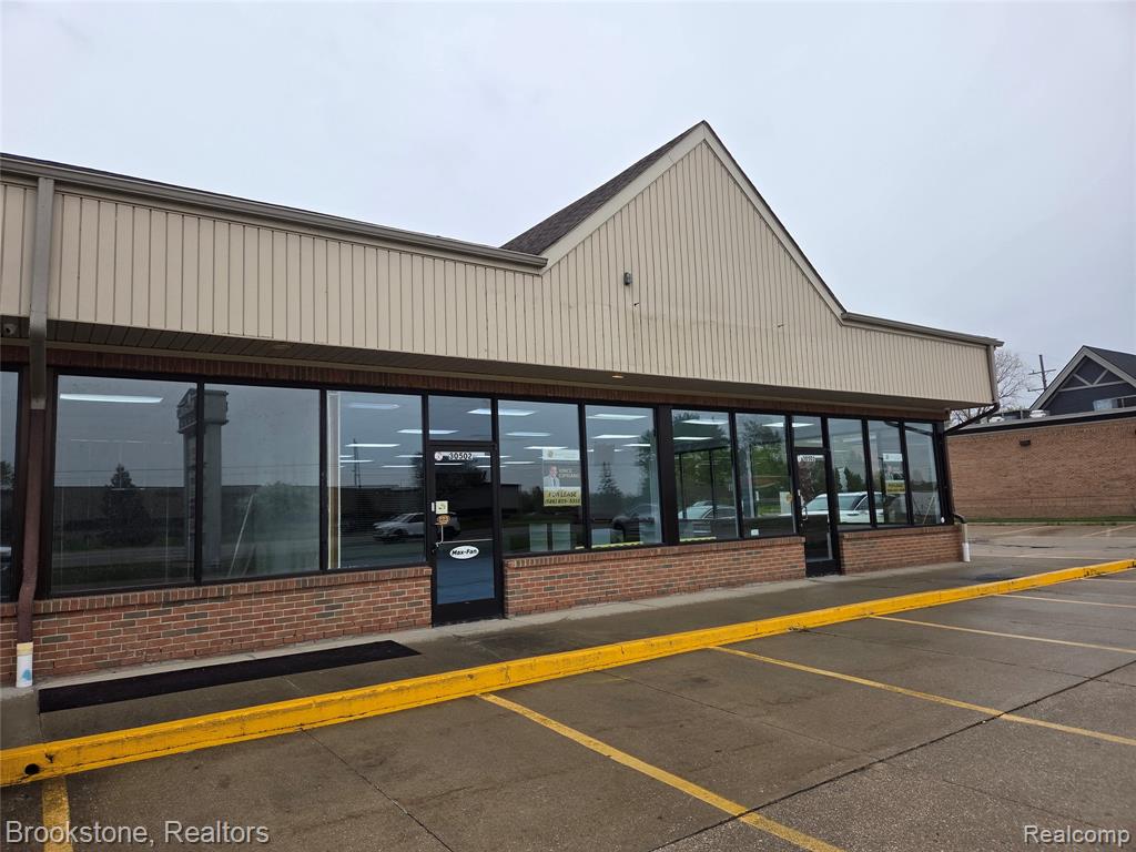 30502 23 Mile Road, Chesterfield, MI 48047 — Photo 3