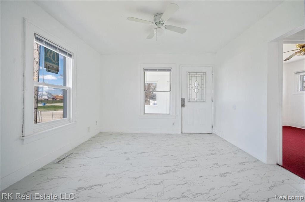 8630 HUPP Avenue, Warren, MI 48089 — Photo 14