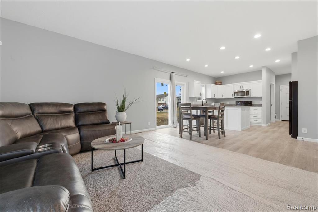 4332 Bridgeport Court, Inkster, MI 48141 — Photo 14