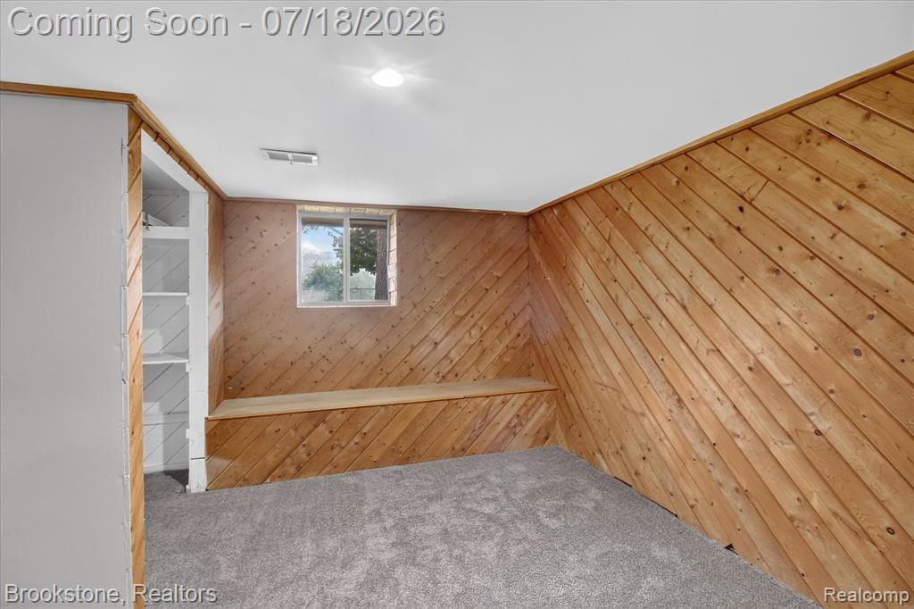 7176 Perry Lake Road, Clarkston, MI — Photo 35