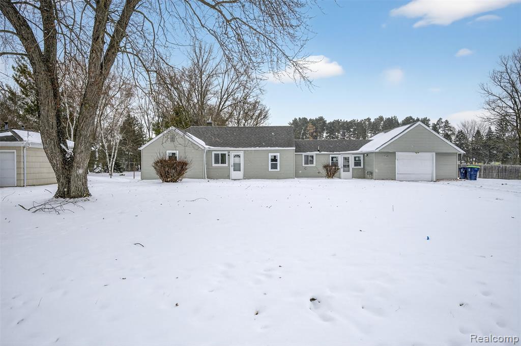7148 McCliggott Road, Saginaw, MI 48609 — front exterior