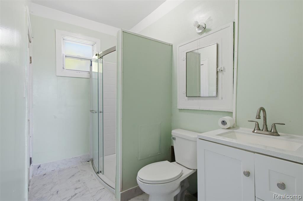 2003 Dearing Street, Hamtramck, MI 48212 — Photo 10