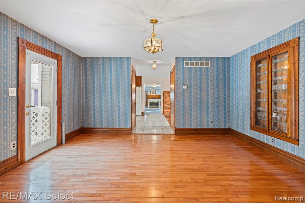 9710 Rattalee Lake Road, Clarkston, MI 48348 — Photo 13