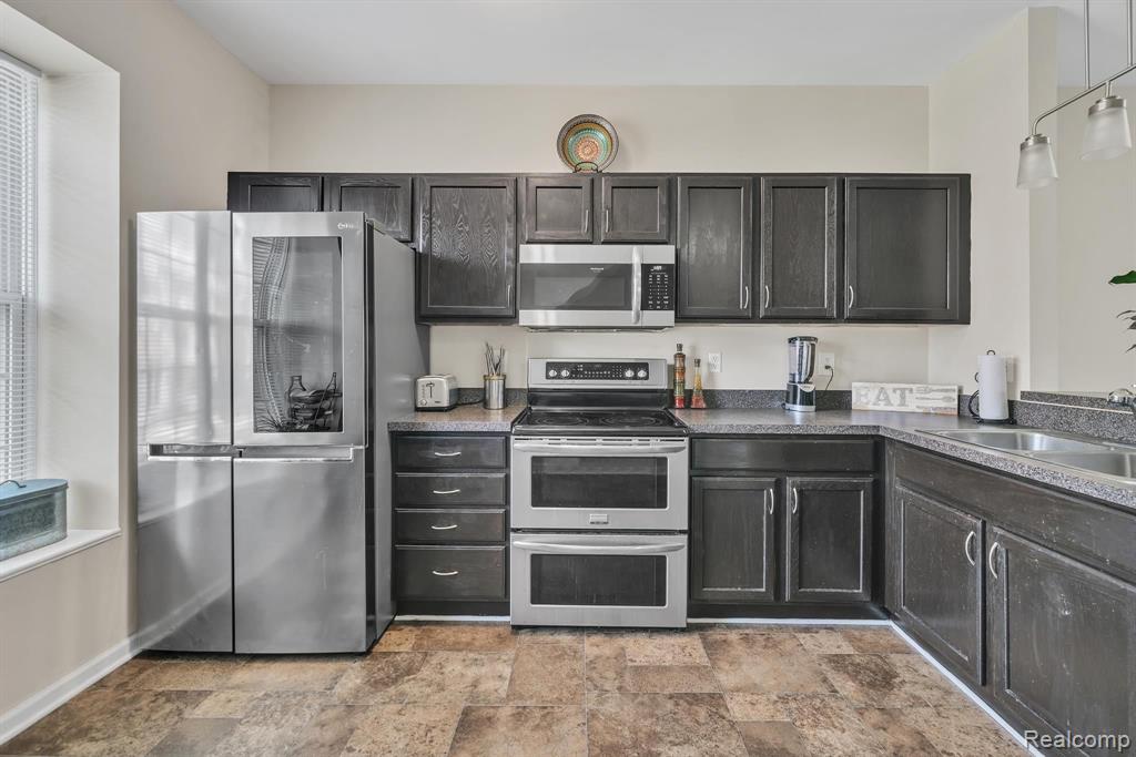 25298 SAINT JAMES, Southfield, MI 48075 — Photo 11