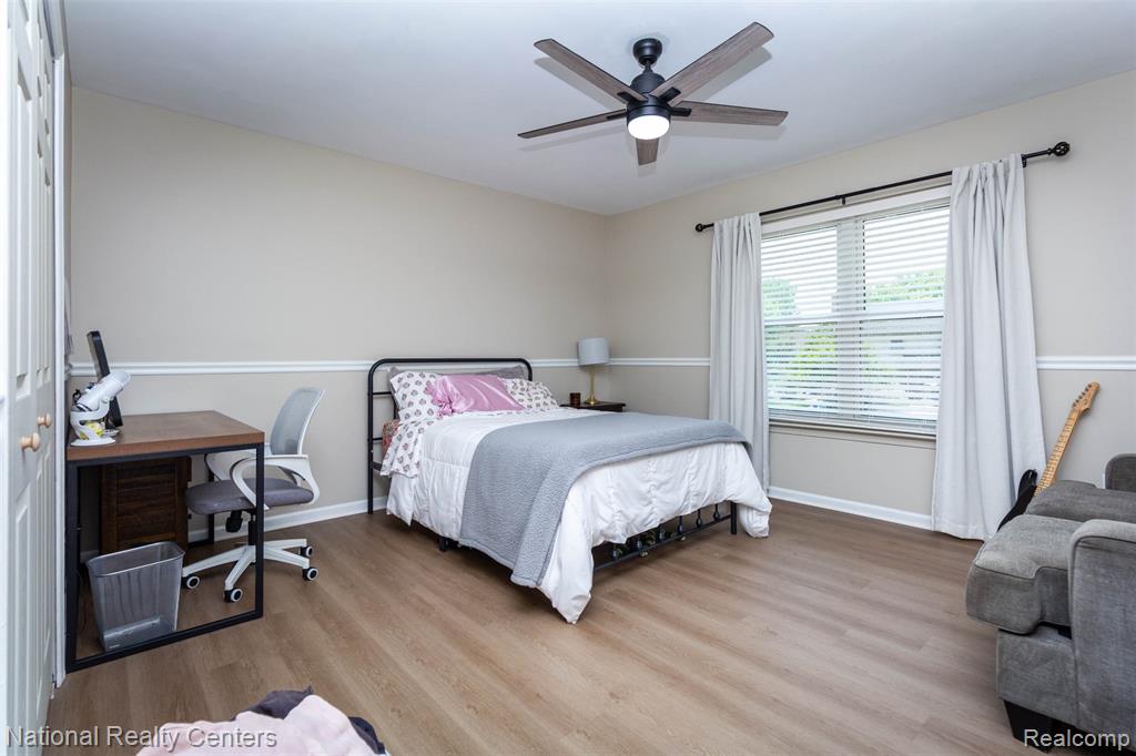 46694 Crosswick, Canton, MI 48187 — Photo 32