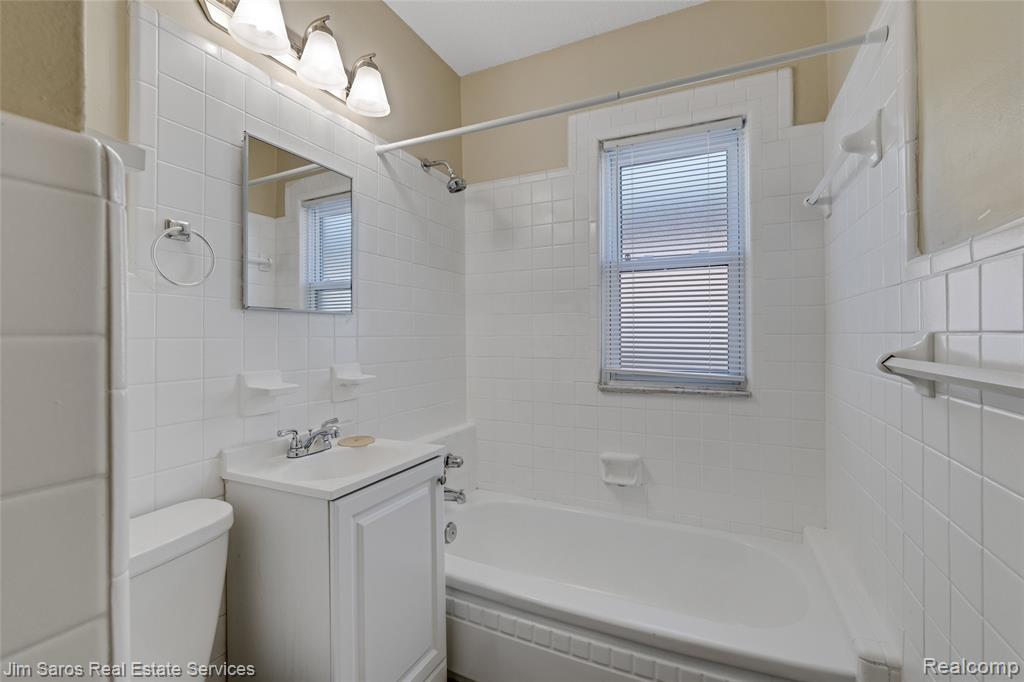 926-928 NOTTINGHAM, Grosse Pointe Park, MI 48230 — Photo 39