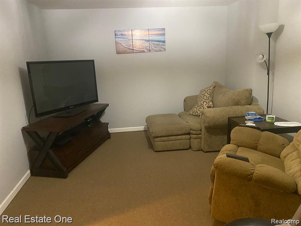 7305 GATEWAY Drive, West Bloomfield, MI — Photo 25