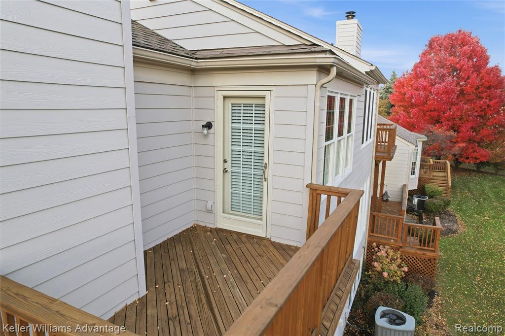 39469 Edgewater Drive, Northville, MI 48168 — Photo 39