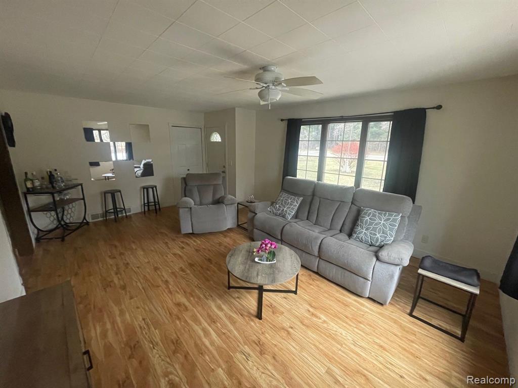 4908 Mertz Road, Mayville Vlg, MI 48744 — Photo 3