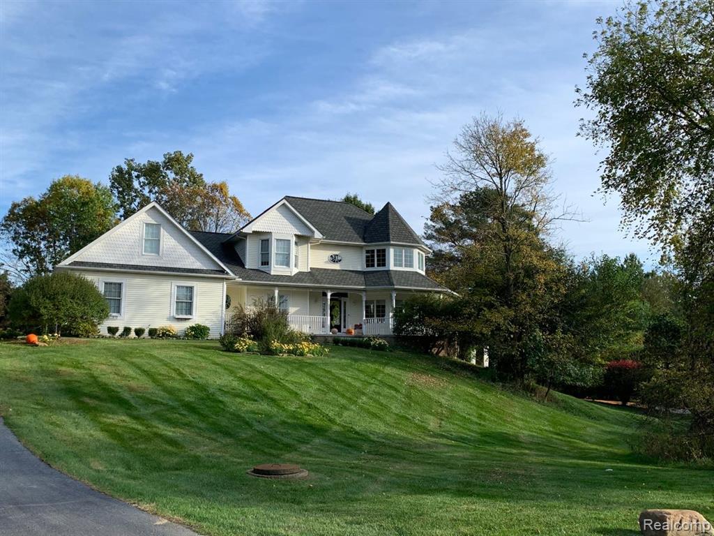 962 Hidden Valley Drive, Lake Orion, MI 48362 — Photo 46