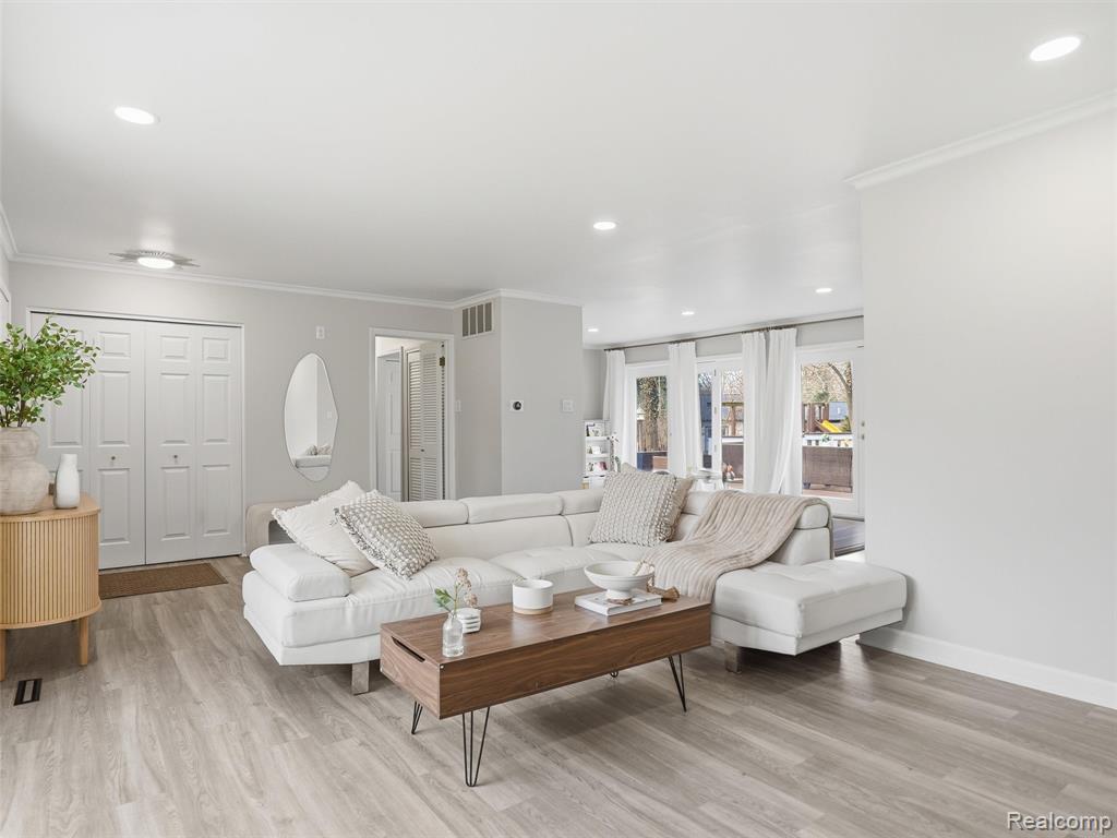 1690 Ledbury Drive, Bloomfield Hills, MI 48304 — Photo 16