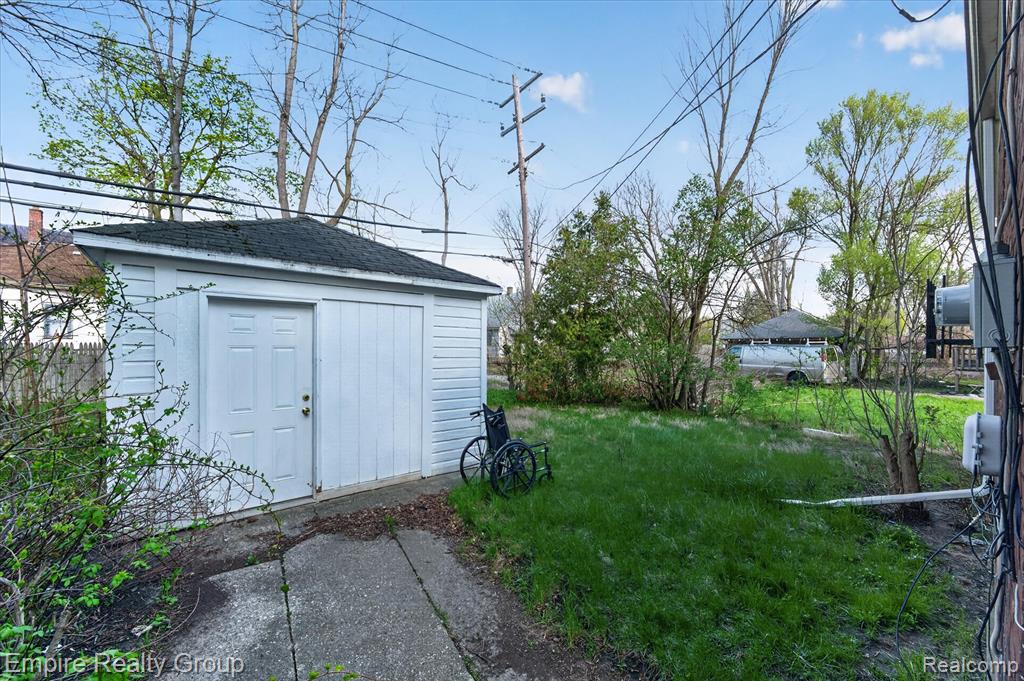 19345 Omira Street, Highland Park, MI 48203 — Photo 35