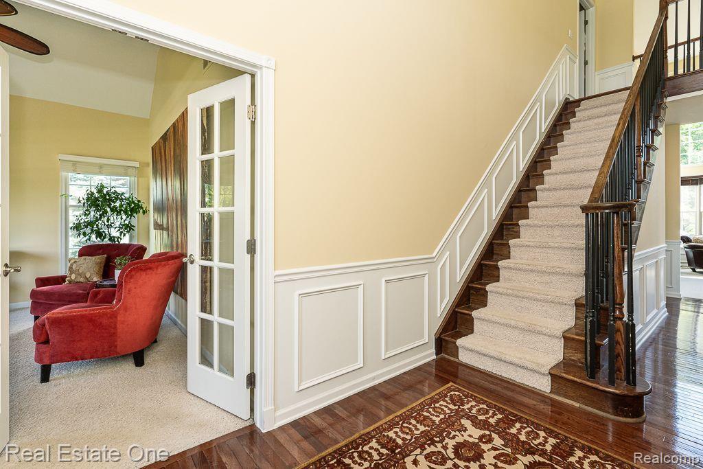 523 WYNSTONE Circle N, Oakland, MI — Photo 5