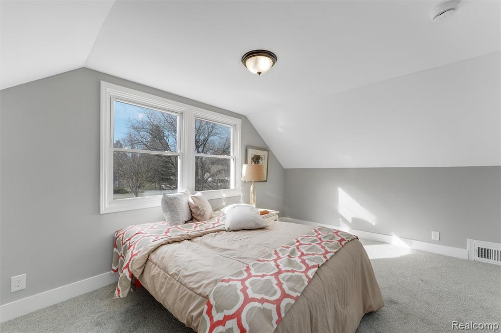 4824 Hyde Park Drive, Troy, MI 48085 — Photo 27