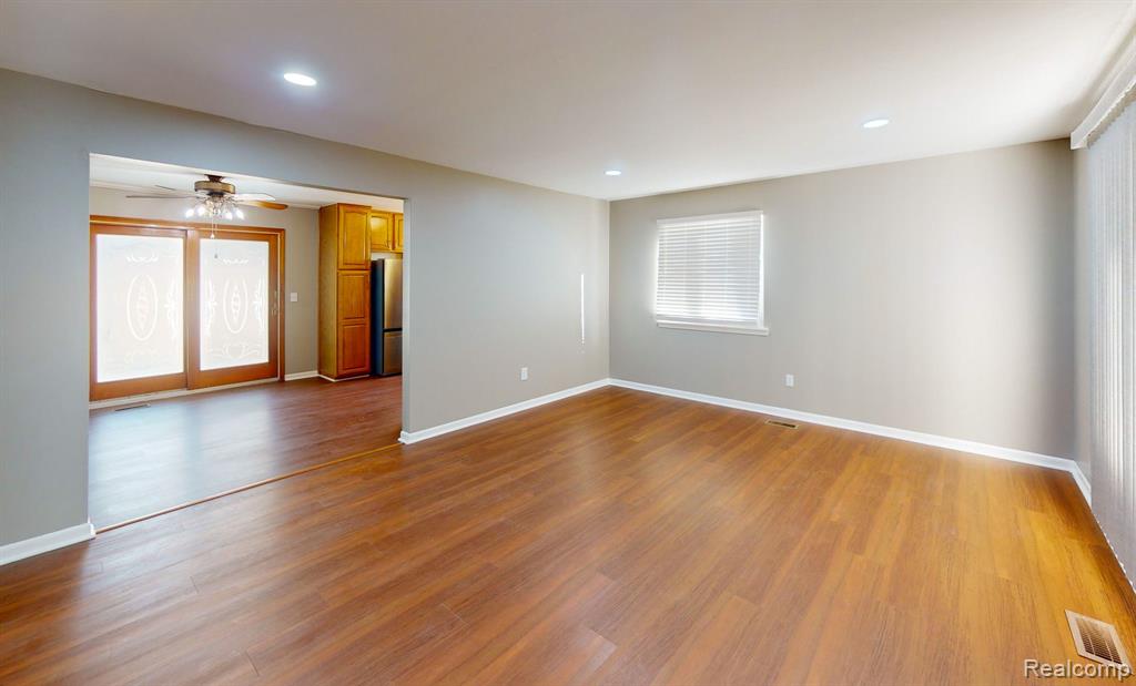 1357 Hampshire Drive, Canton, MI 48188 — Photo 4