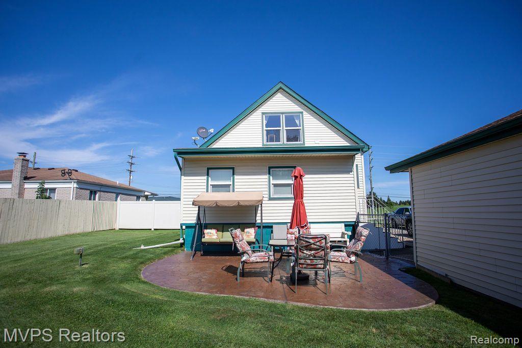 40849 ROMEO PLANK Road, Clinton Twp, MI 48038 — Photo 2