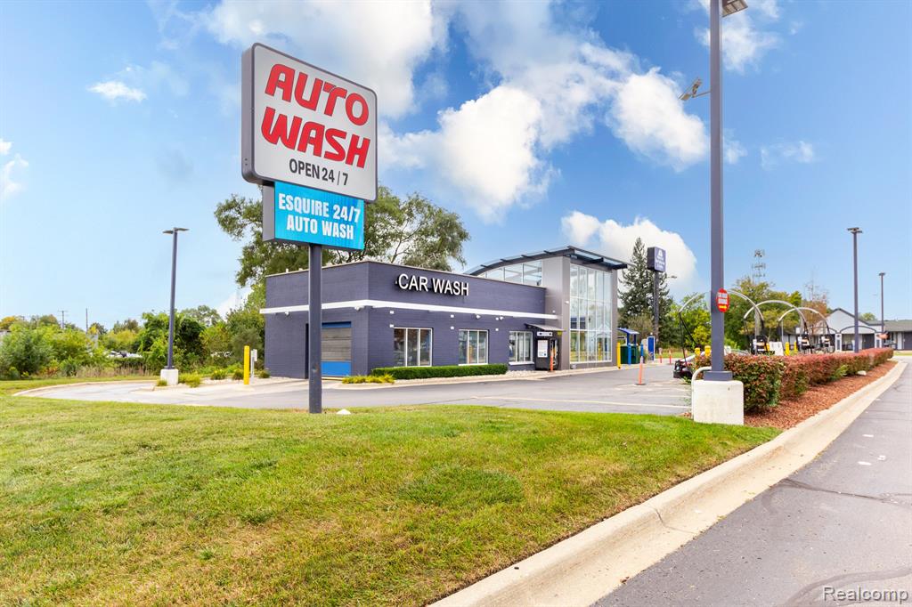 31785 VAN DYKE Avenue, Warren, MI 48093