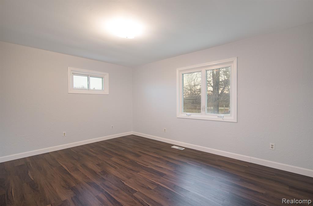 5170 GLEASON Road, Emmett, MI 48022 — Photo 8