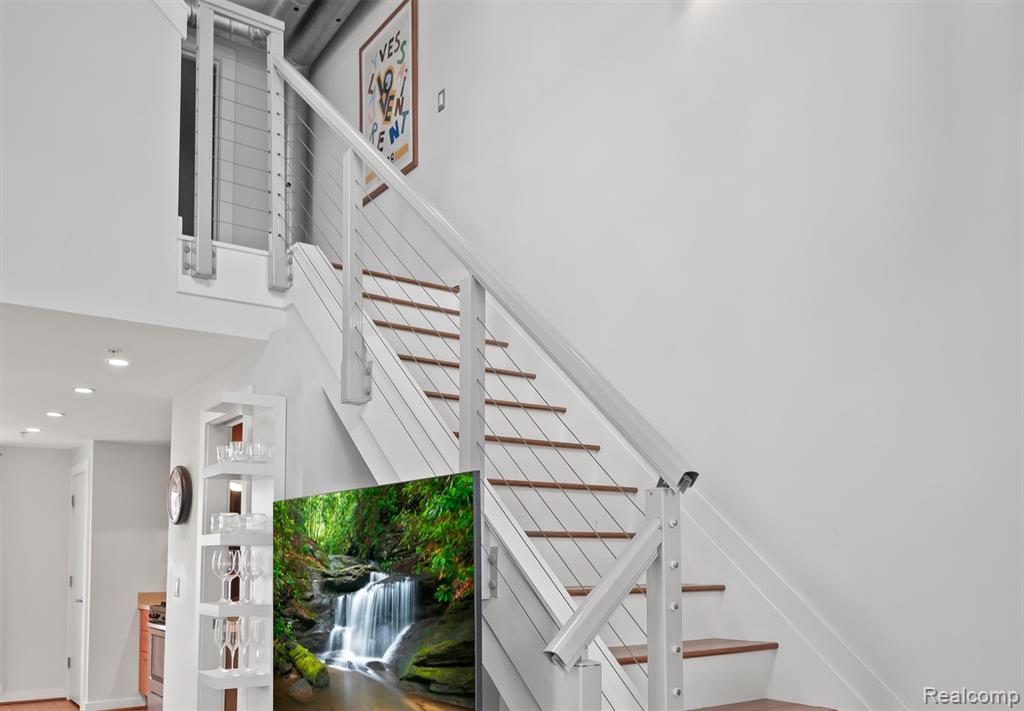 670 W 11 Mile Road, Royal Oak, MI 48067 — Photo 18