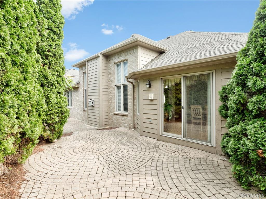 56909 Pinecone Boulevard, Shelby Twp, MI 48316 — Photo 30