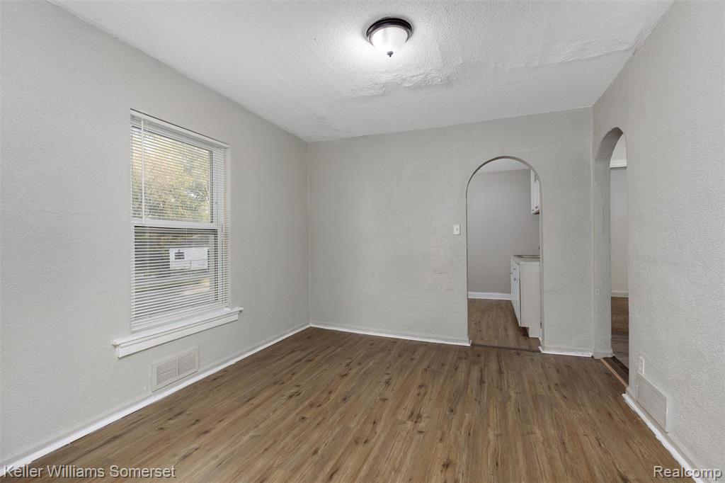 9204 Wayburn Street, Detroit, MI 48224 — Photo 7