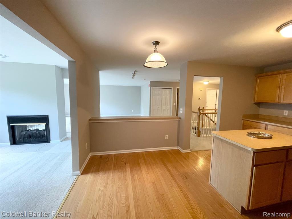 39634 ROCKCREST Lane, Northville, MI — Photo 9