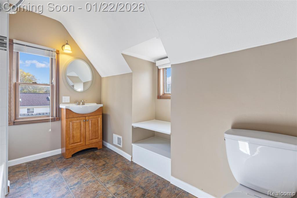 6740 Barabeau Drive, Troy, MI 48085 — Photo 21