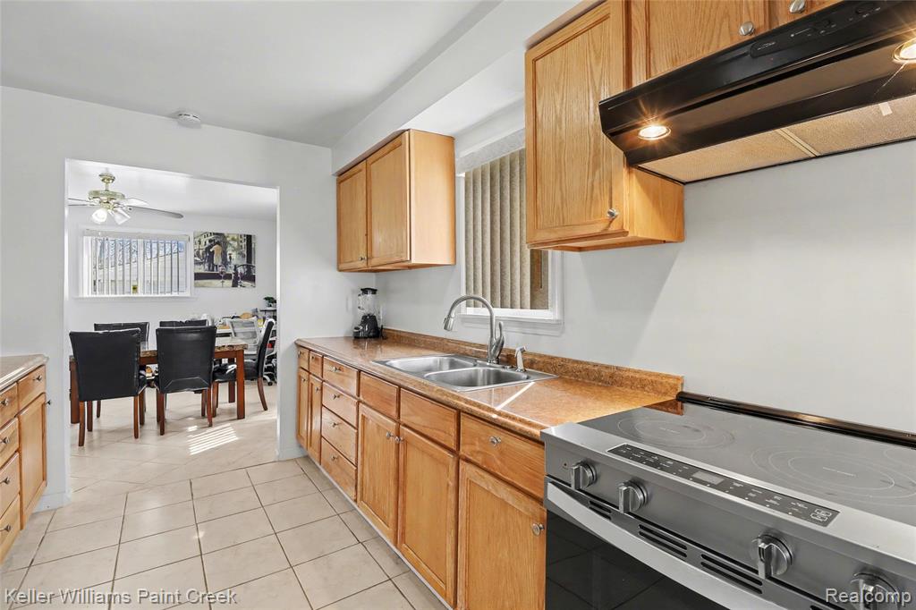 23070 Rosewood Street, Oak Park, MI 48237 — Photo 14