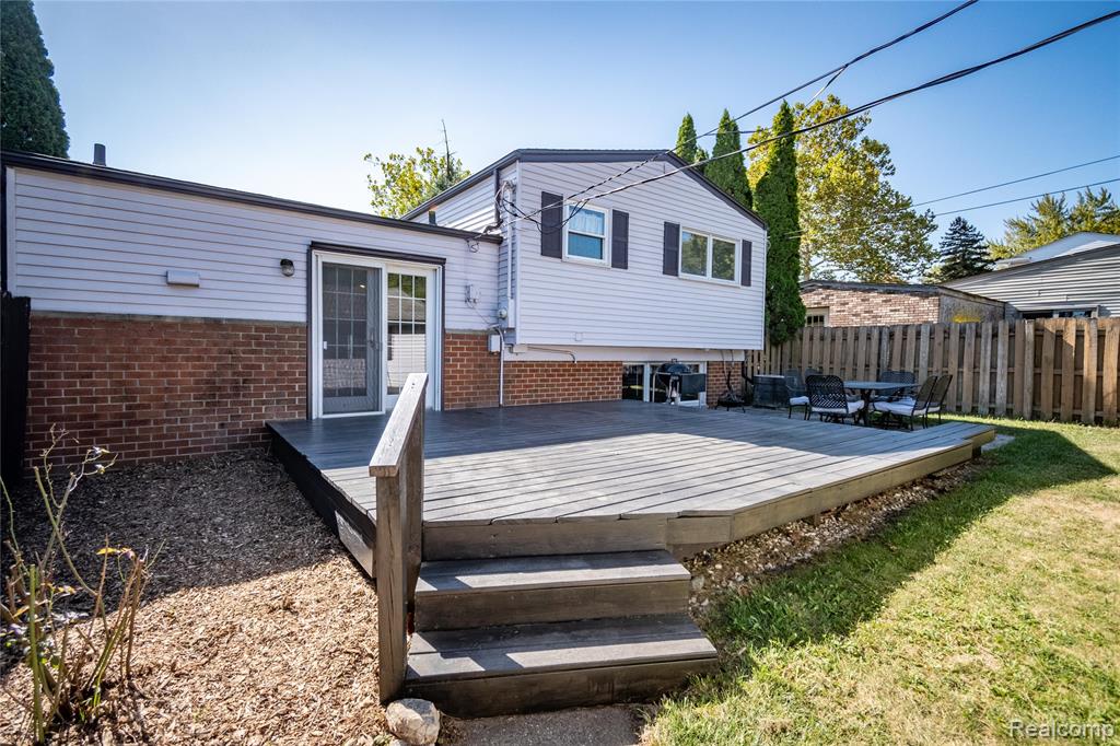 908 W Elmwood Avenue, Clawson, MI — Photo 34