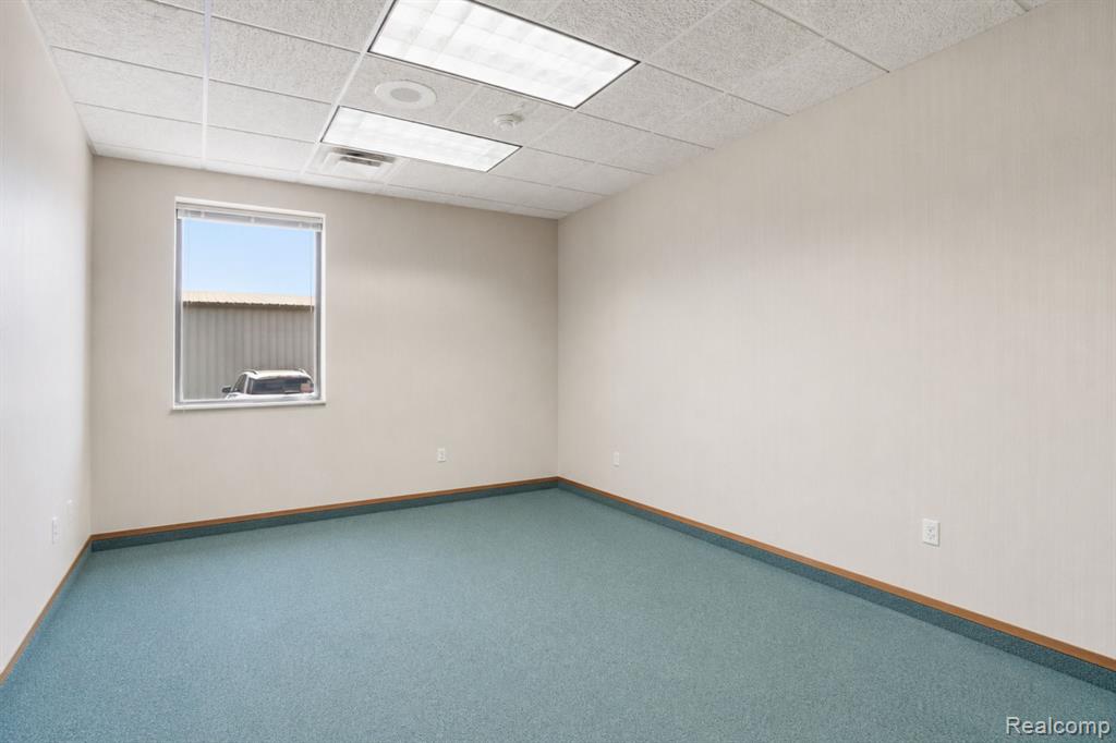 5081 Exchange Drive, Flint, MI 48507 — Photo 19