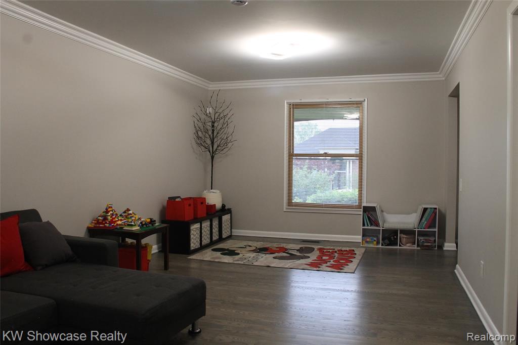 5226 Green Road, West Bloomfield, MI 48323 — Photo 15