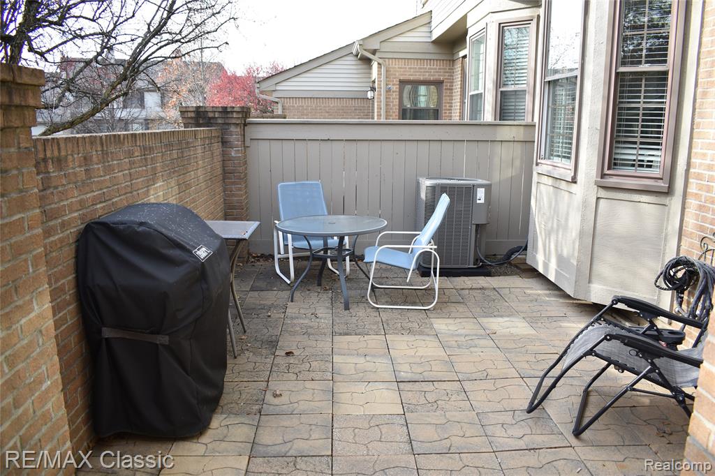 29424 Regents Pointe, 62, Farmington Hills, MI 48331 — Photo 39