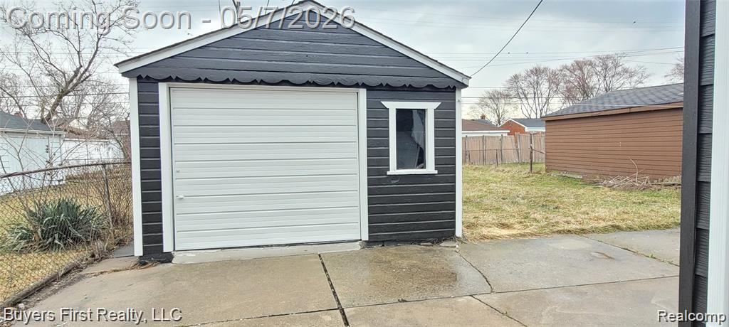 22084 Normandy Avenue, Eastpointe, MI 48021 — Photo 27