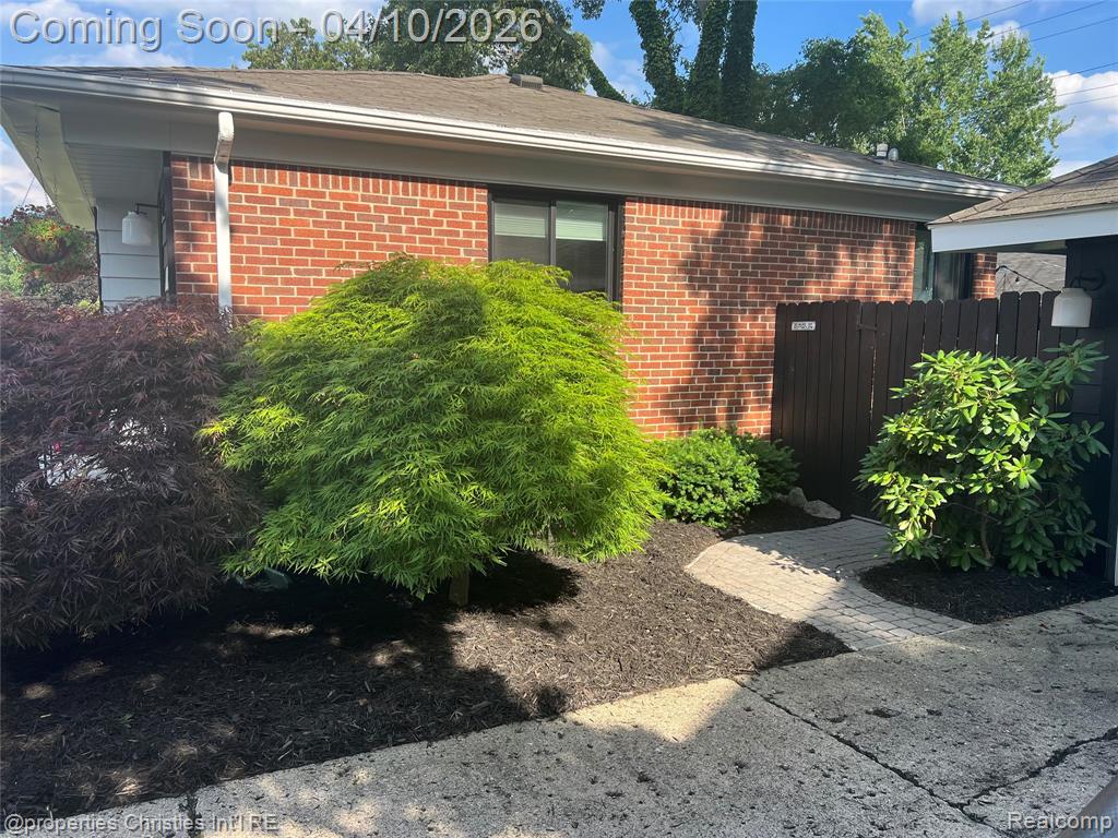8441 Northfield Boulevard, Oak Park, MI 48237 — Photo 36