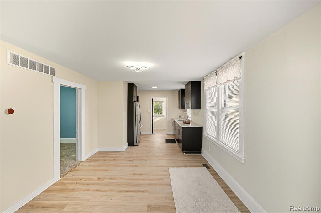7335 Gronow, Center Line, MI 48015 — Photo 10