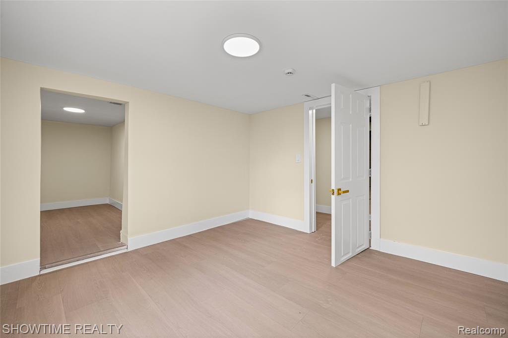 30430 Park Street, Roseville, MI 48066 — Photo 38