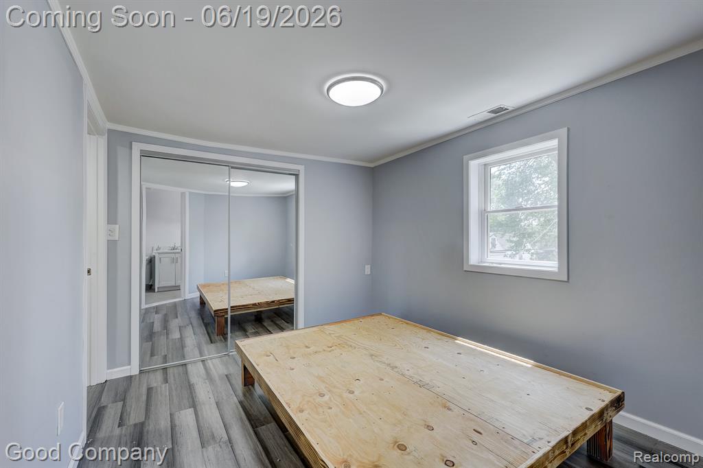 335 W Lincoln Avenue, Madison Heights, MI 48071 — Photo 22