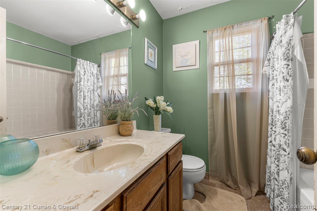 8095 S Huron River Drive, Ypsilanti, MI 48197 — Photo 20