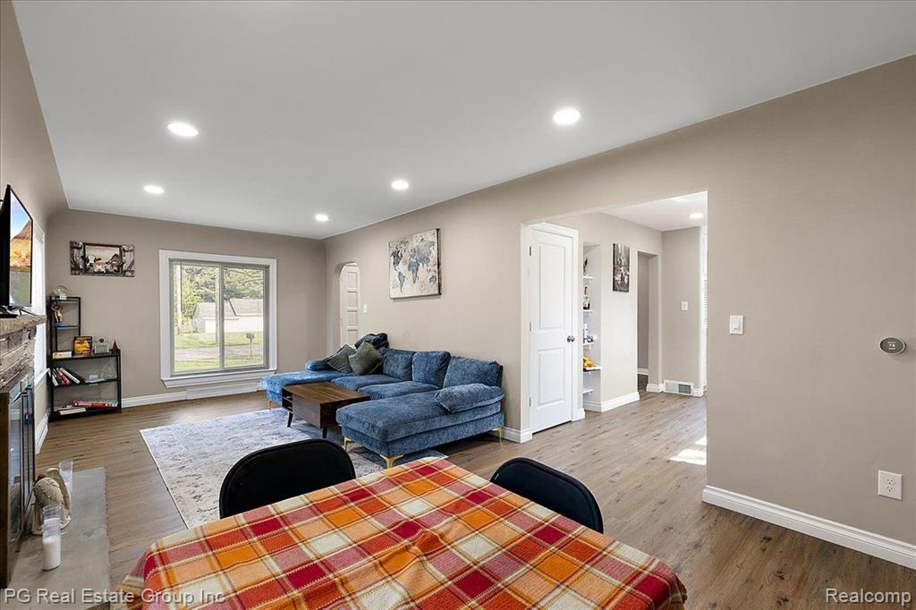 57 ORMSBY, Waterford, MI 48327 — Photo 16