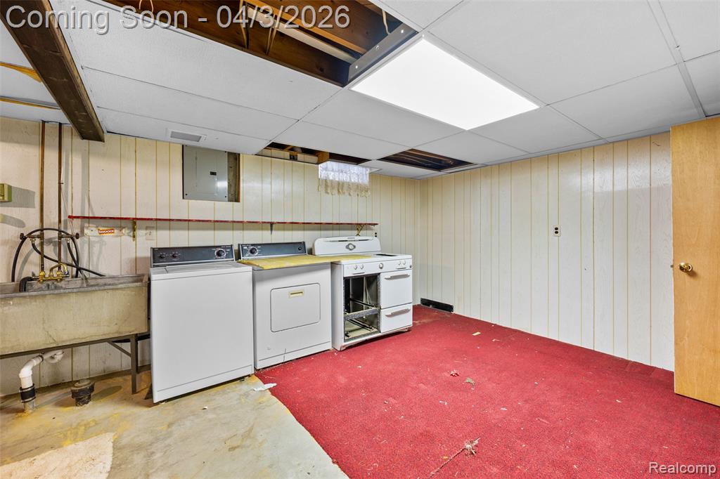 516 E Woodward Heights Boulevard, Hazel Park, MI 48030 — Photo 21