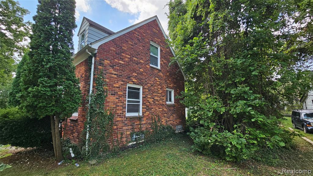 4695 Hereford Street, Detroit, MI 48224 — Photo 33