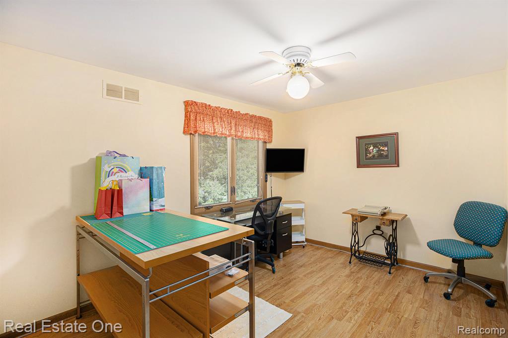 5208 Crowfoot Drive, Troy, MI 48085 — Photo 17