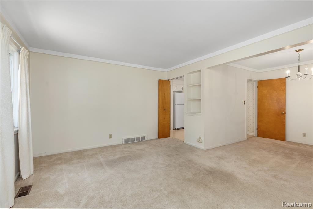 6455 Mayfair Street, Taylor, MI 48180 — Photo 9
